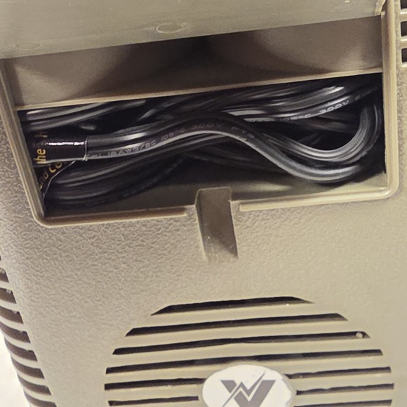 Vector VW222 Portable Travel Cooler & Warmer Mini Console Camo 12V Lighter Plug - Picture 4 of 13